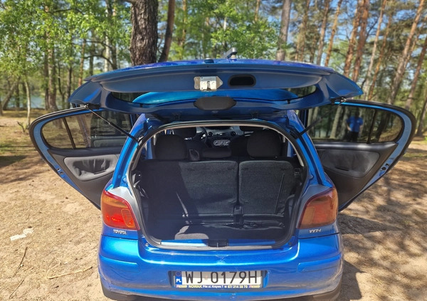 Toyota Yaris cena 7900 przebieg: 260000, rok produkcji 2003 z Piła małe 352